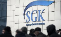 49’dan 52’ye SGK Emeklilik Yaşı Hesaplaması Değişti!